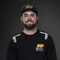 riley-binnquist-unltd-off-road-racer