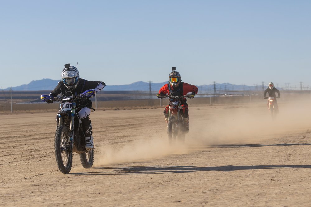 travis-console-2025-mint-400-ev-motorcycle